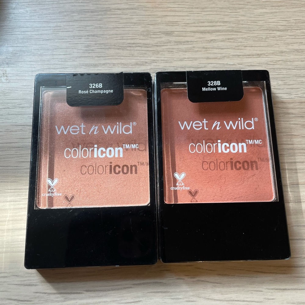 2 Wet n wild coloricon blushes